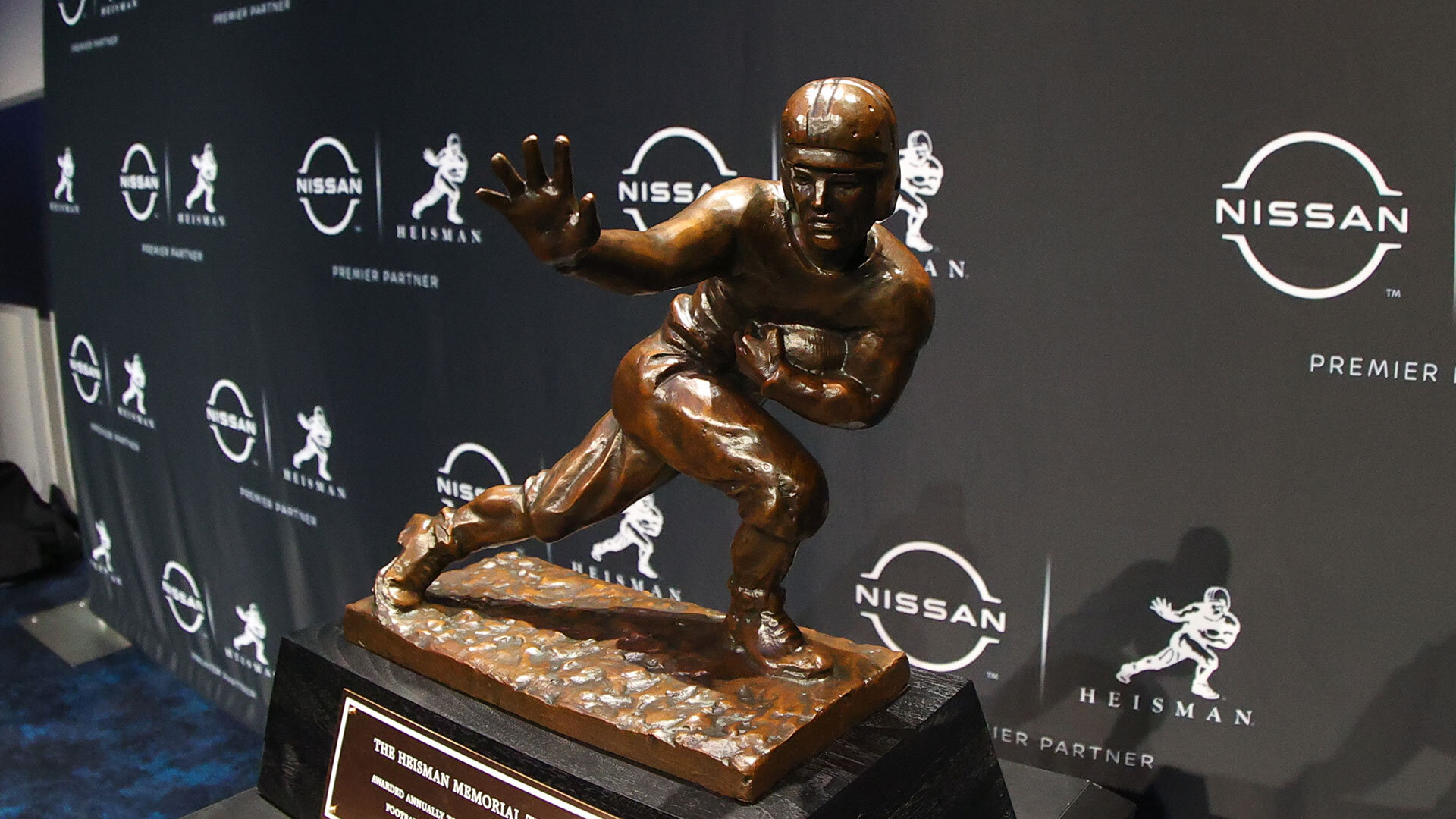 The History and Most Memorable Winners of the Heisman Trophy